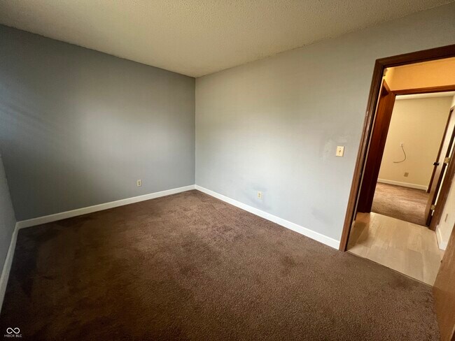 Building Photo - 2010 Twin Leaf Ct
