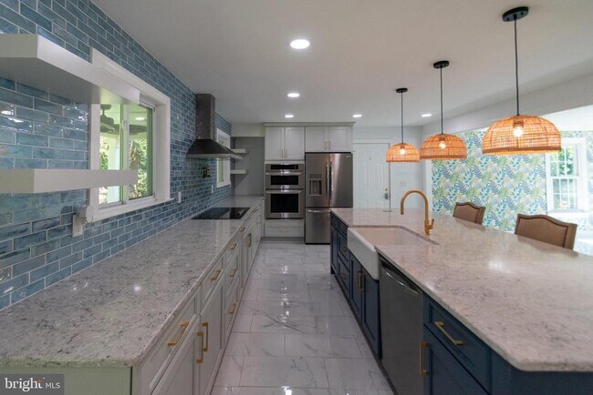 Building Photo - 428 Ingleside Dr