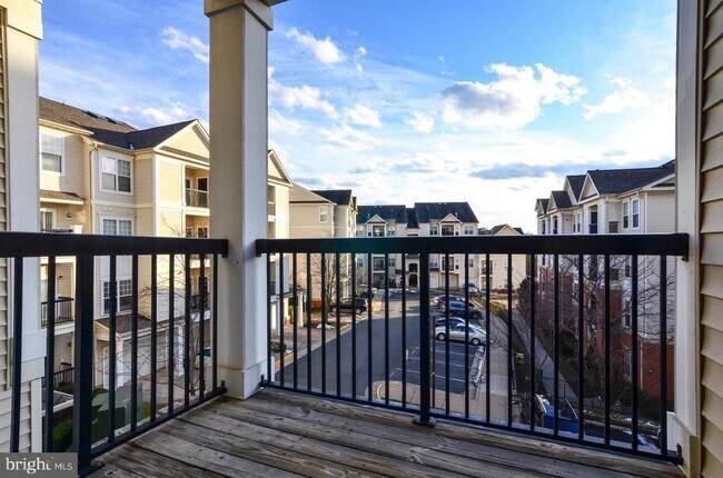 Building Photo - 11317 Aristotle Dr