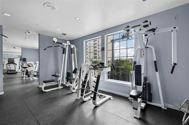 Building Photo - 3225 Turtle Creek Blvd Blvd