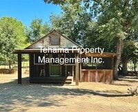 Building Photo - Updated Charming Rustic Home in the Countr...