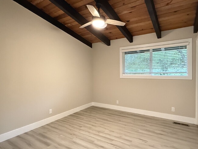 Building Photo - Lovely Single-Story Home in Corte Madera!