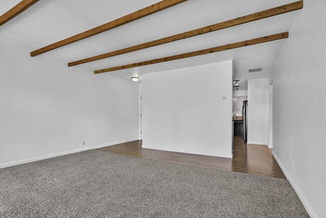 Building Photo - Wonderful newely updated downtown condo