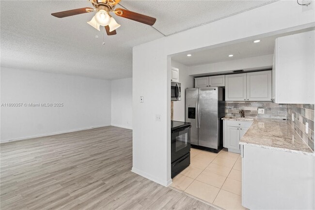 Building Photo - 300 SW 134th Way