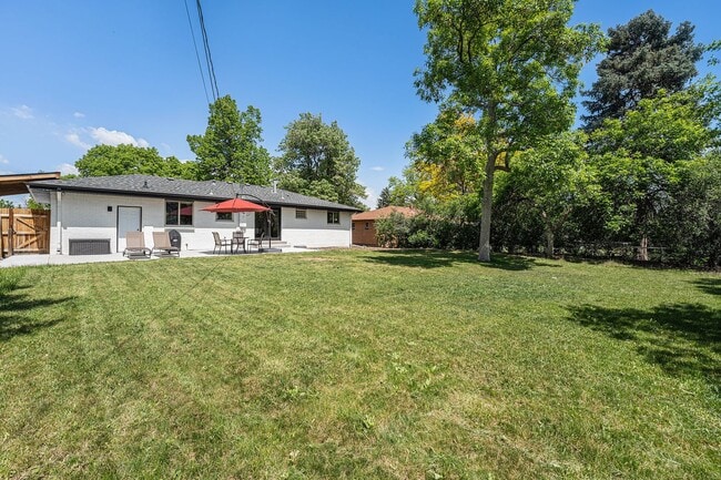 Building Photo - $500 OFF RENT!!!! STUNNING 5BD/3BA Home in...
