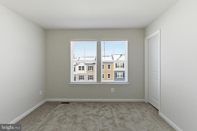 Building Photo - 406 18th Ave