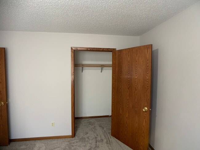 Building Photo - Kaeding Apartments - 337
