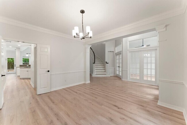 Building Photo - 22 Rillwood Pl
