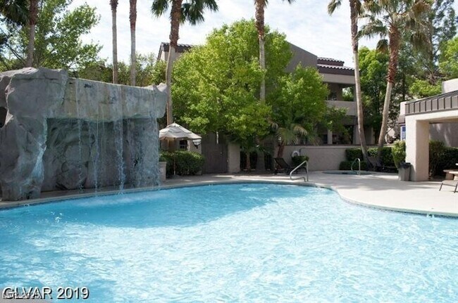 Building Photo - 5250 S Rainbow Blvd