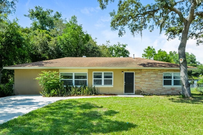 Building Photo - 321 W Dicie Ave