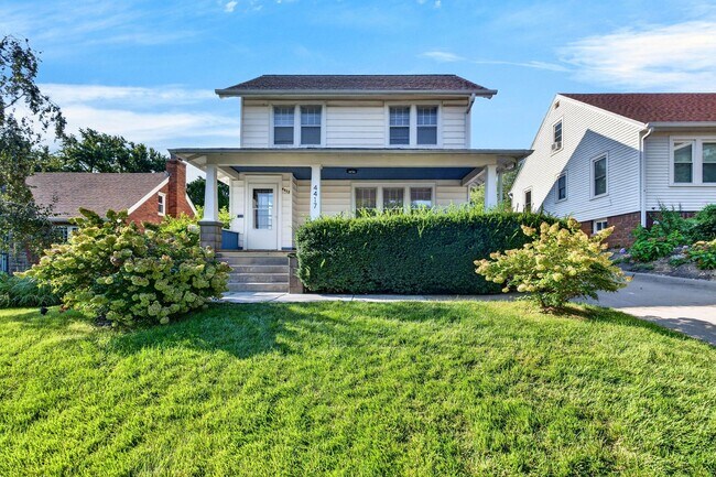 Building Photo - 4417 Poppleton Ave