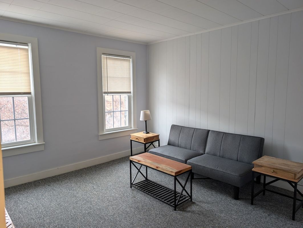 Building Photo - 5486 Broadway