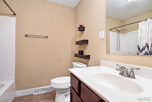 Building Photo - 126 Hampton Dr