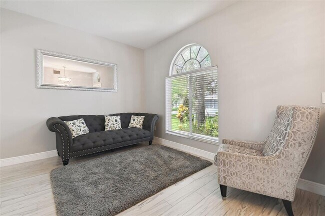 Building Photo - 19426 Sandy Springs Cir