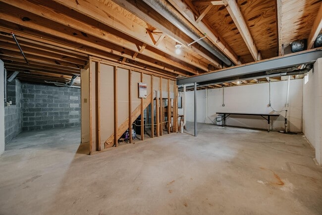 Building Photo - 2598 Hoover Crossing Way