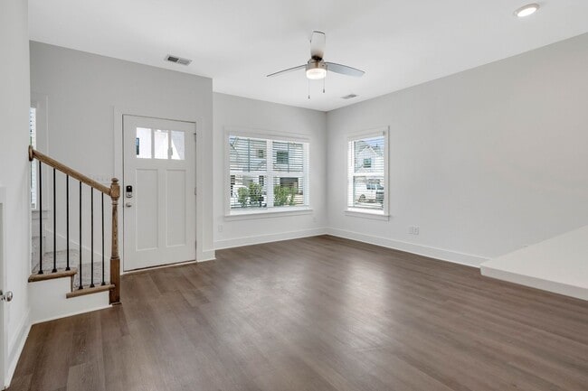 Building Photo - 224 Huntley Knl Pl