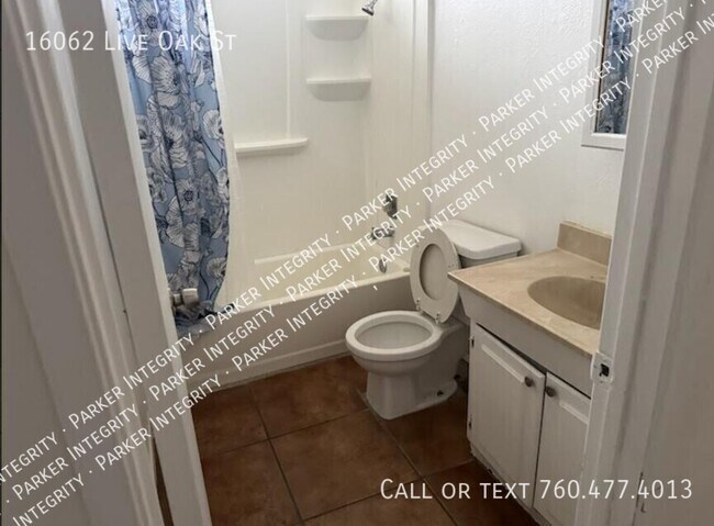 Building Photo - 16062 Live Oak St