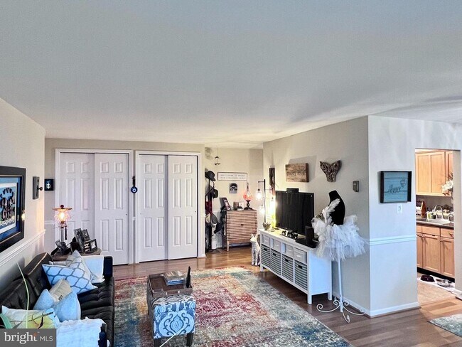 Building Photo - 600 Roosevelt Blvd