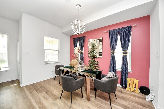 Building Photo - 9447 Klein Ln