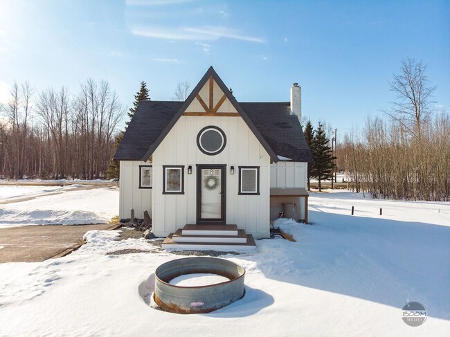 Building Photo - 4650 Bodenburg Loop