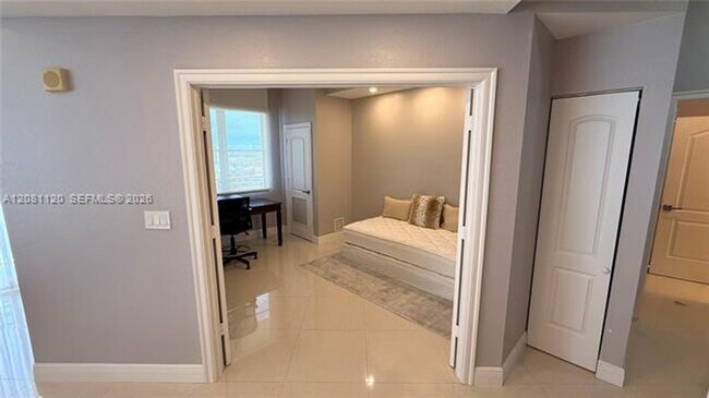 Building Photo - 1830 Radius Dr