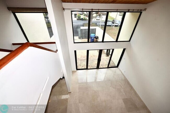 Building Photo - 7760 SW 103rd Pl
