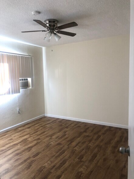 Building Photo - 514 Gramercy S Pl