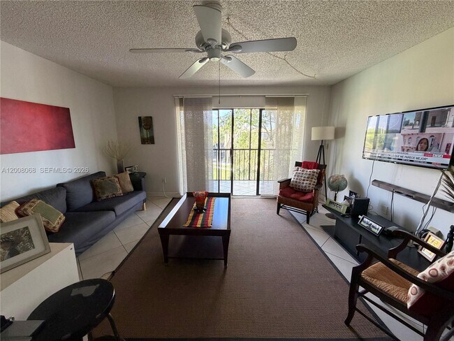 Building Photo - 8415 SW 107th Ave