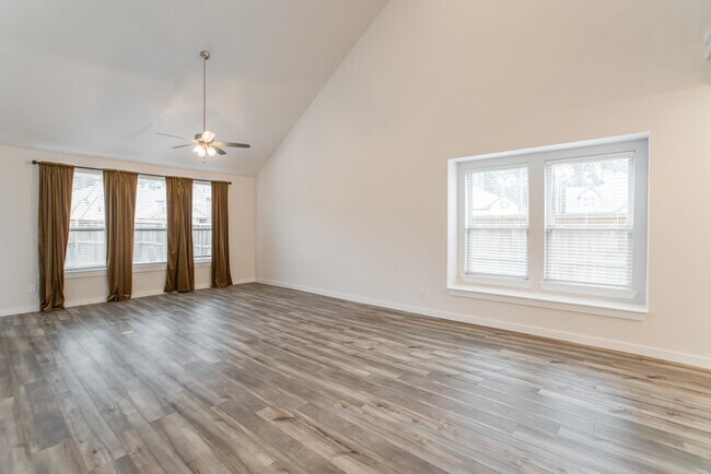 Building Photo - 7397 Mount Greylock Lp