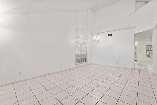 Building Photo - 3301 Texas Topaz Dr