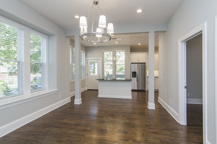 Living Room/Kitchen - 125 Windsor Ave