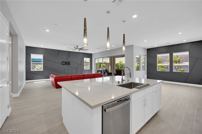 Building Photo - 265 Agnew St