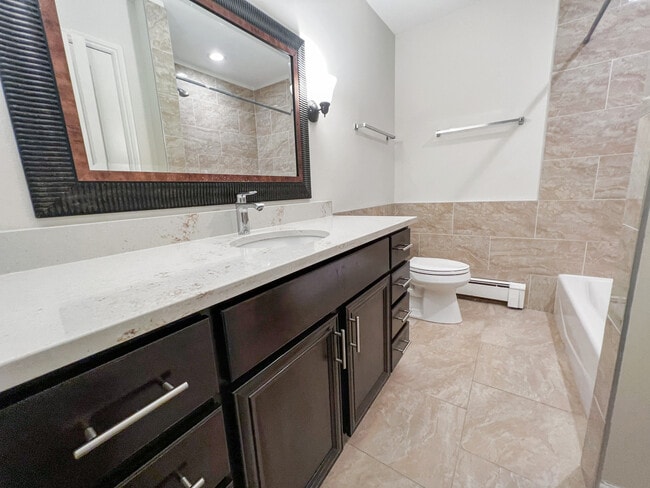 Building Photo - 785 Pershing Ave