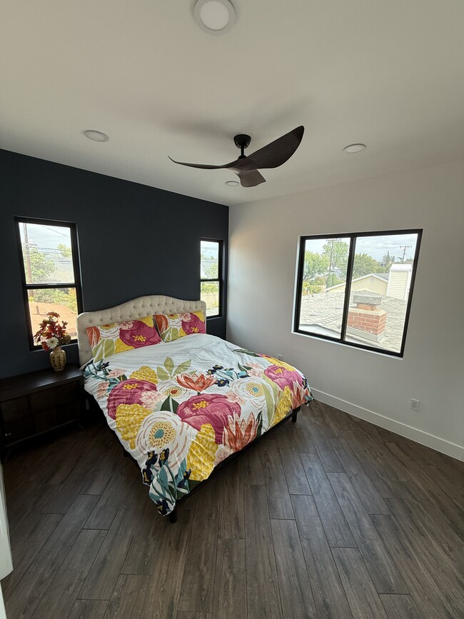 Building Photo - 3273 Hedwig Rd