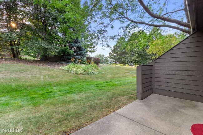 Building Photo - 18775 Brookfield Lake Dr