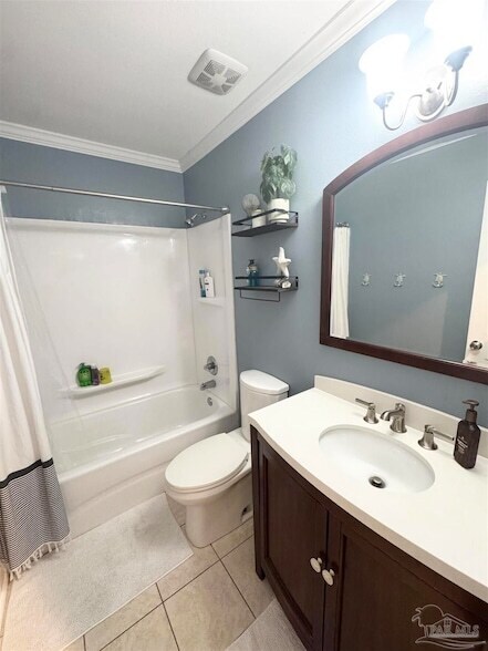 Building Photo - 10936 Oak Valley Dr