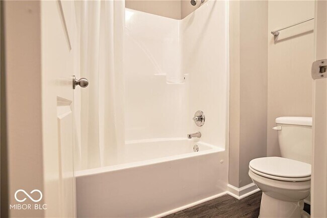 Building Photo - 8709 Rowling Way