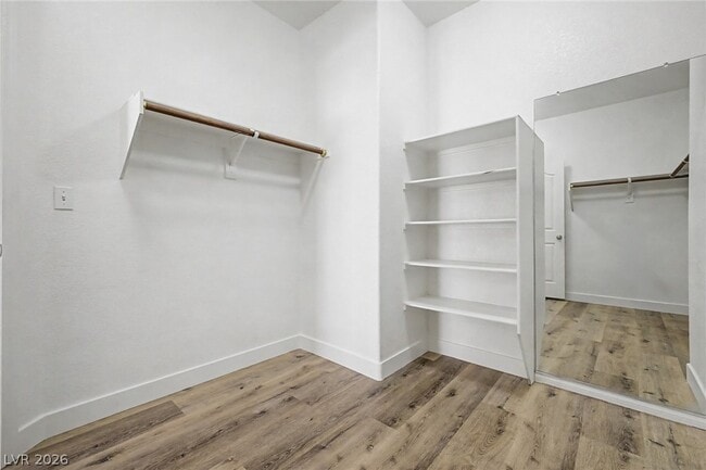 Building Photo - 835 Entrada Ridge Ave