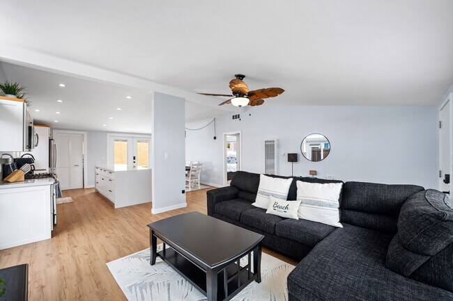Building Photo - 2407 Pierpont Blvd