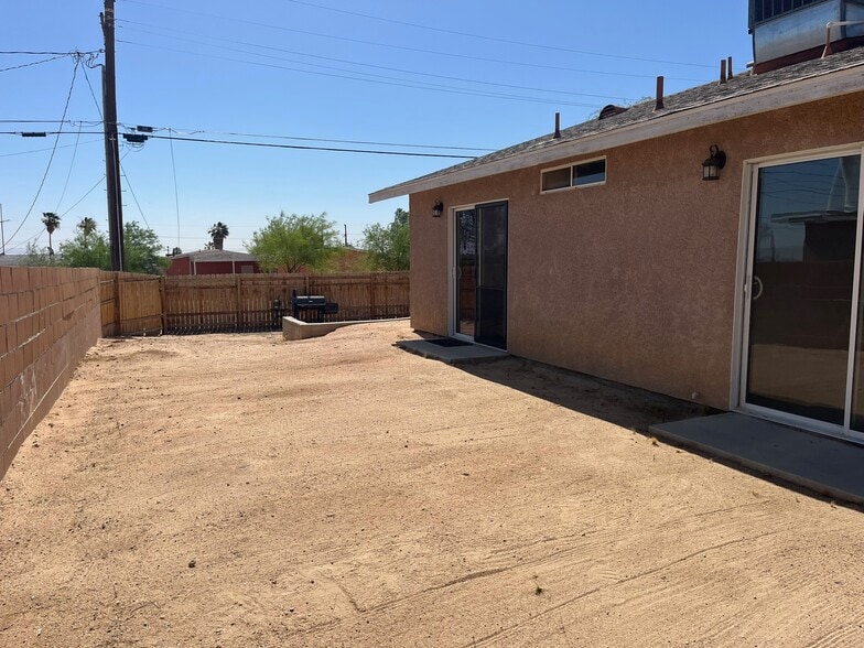 Building Photo - 5411 Baileya Ave
