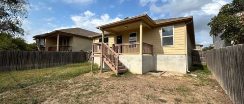 Building Photo - 15214 Pandion Dr