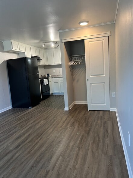 Building Photo - Treeborn Apartments