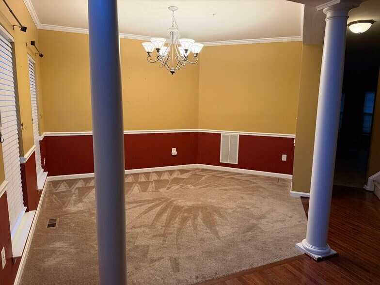 Building Photo - 3003 Black Thorn Ct