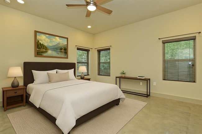 Building Photo - 1812 Poquito St