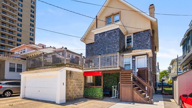 Building Photo - 27 S Oakland Ave