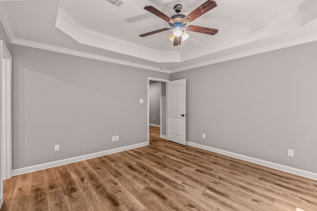 Building Photo - 18 Lilly Ann Cir