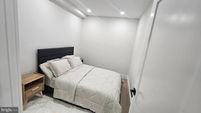 Building Photo - 3923 14th St NW