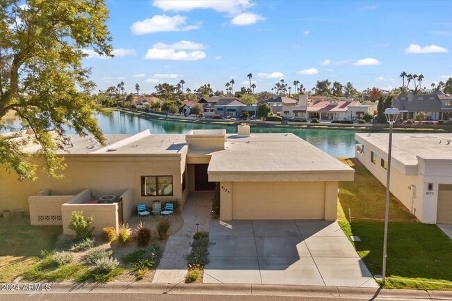 Building Photo - 8175 E Del Cuarzo Dr
