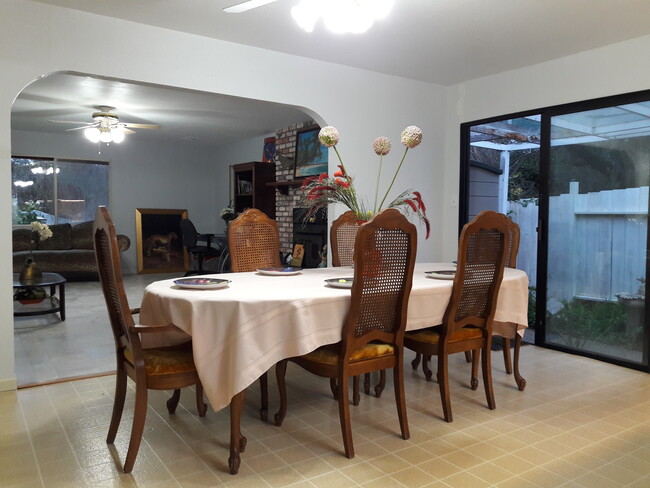 Dining Room - 50 La Cruz Ave