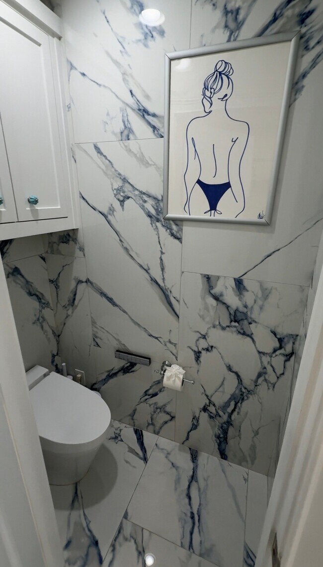 Building Photo - 1610 City Nights Wy